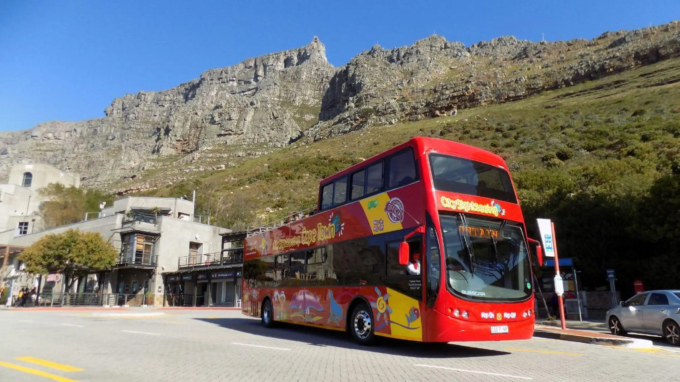 Cape Town Hop-On Hop-Off Bus Tour Plus Table Mountain Cable Car 